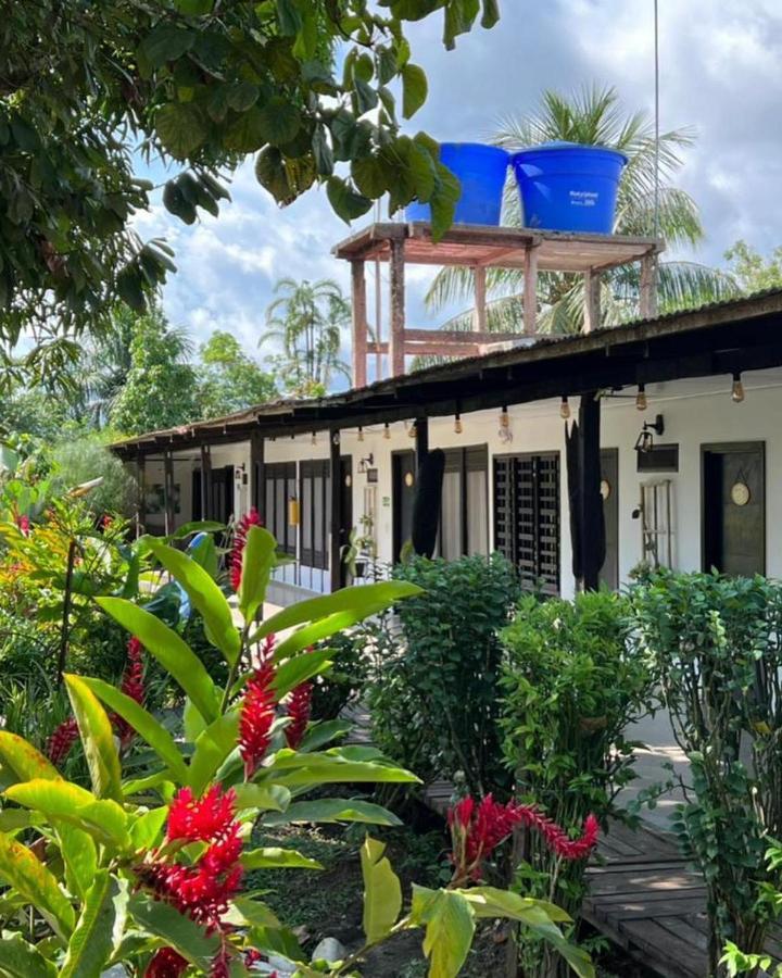 Hotel Madreselva Leticia Luaran gambar