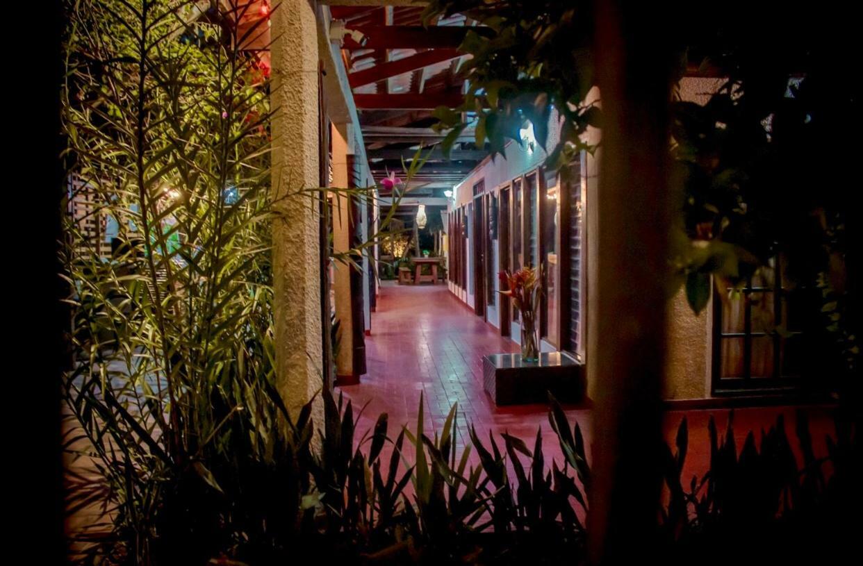 Hotel Madreselva Leticia Luaran gambar